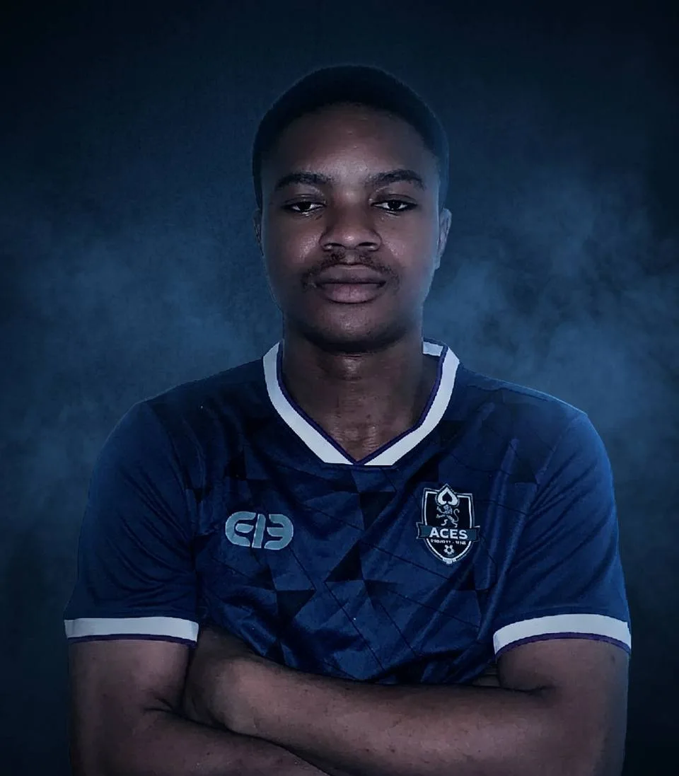 POPO in the ACES FC kit.